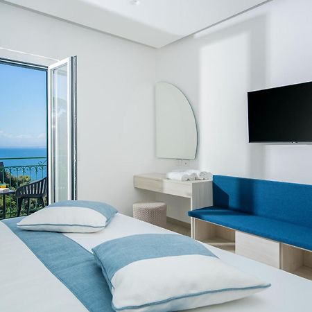 Sea View Deluxe Apartments Vico Equense Exterior photo
