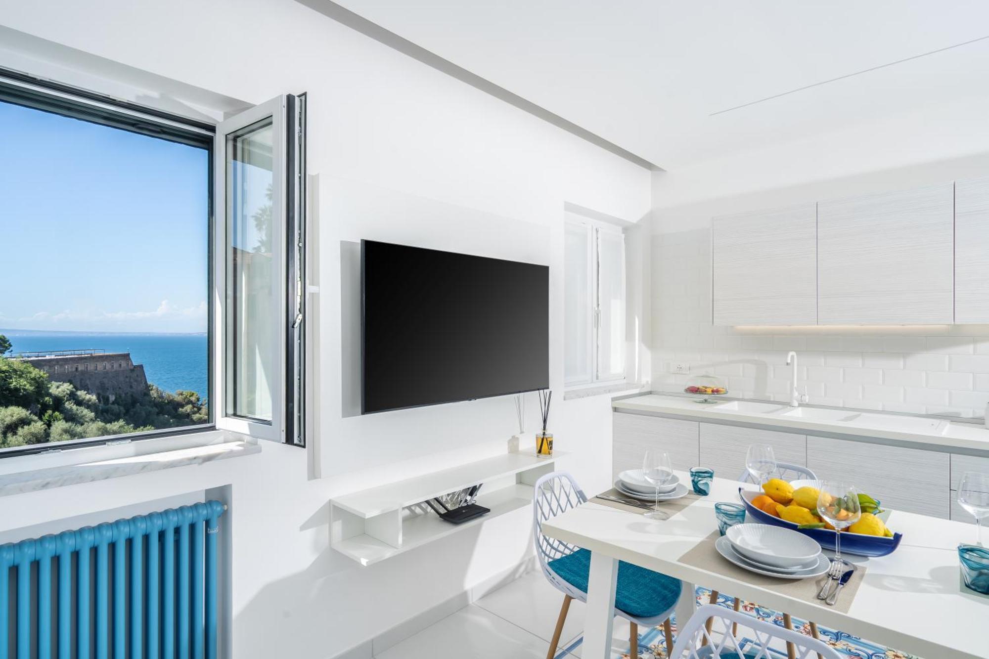 Sea View Deluxe Apartments Vico Equense Exterior photo